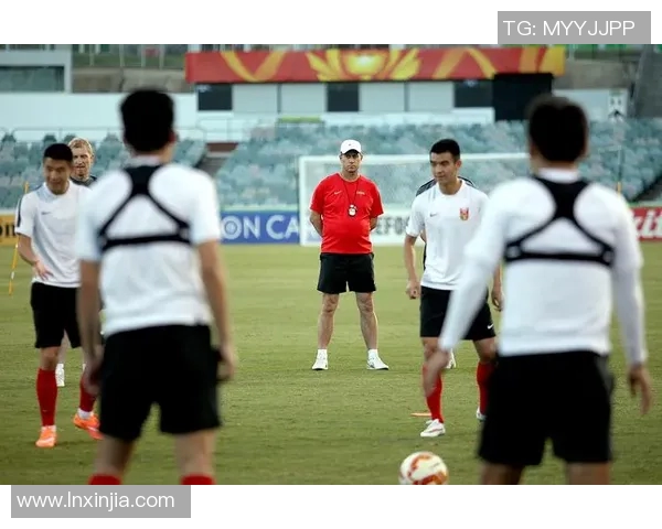 中国足球黑幕揭秘：腐败与阴暗交易如何影响国家足球发展与未来